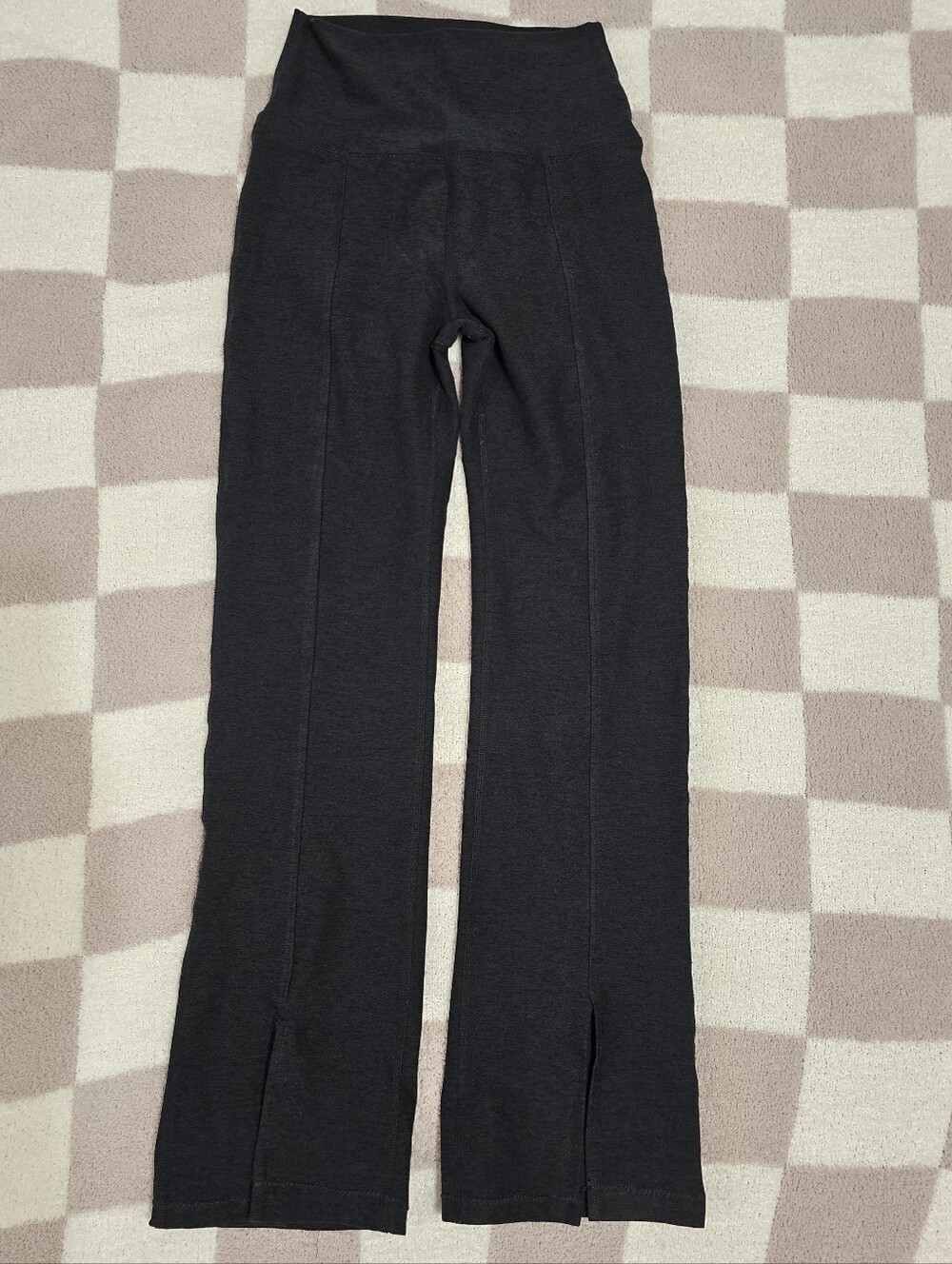 Beyond Yoga Make The Cut Split Ankle Front Pant - Darkest Night